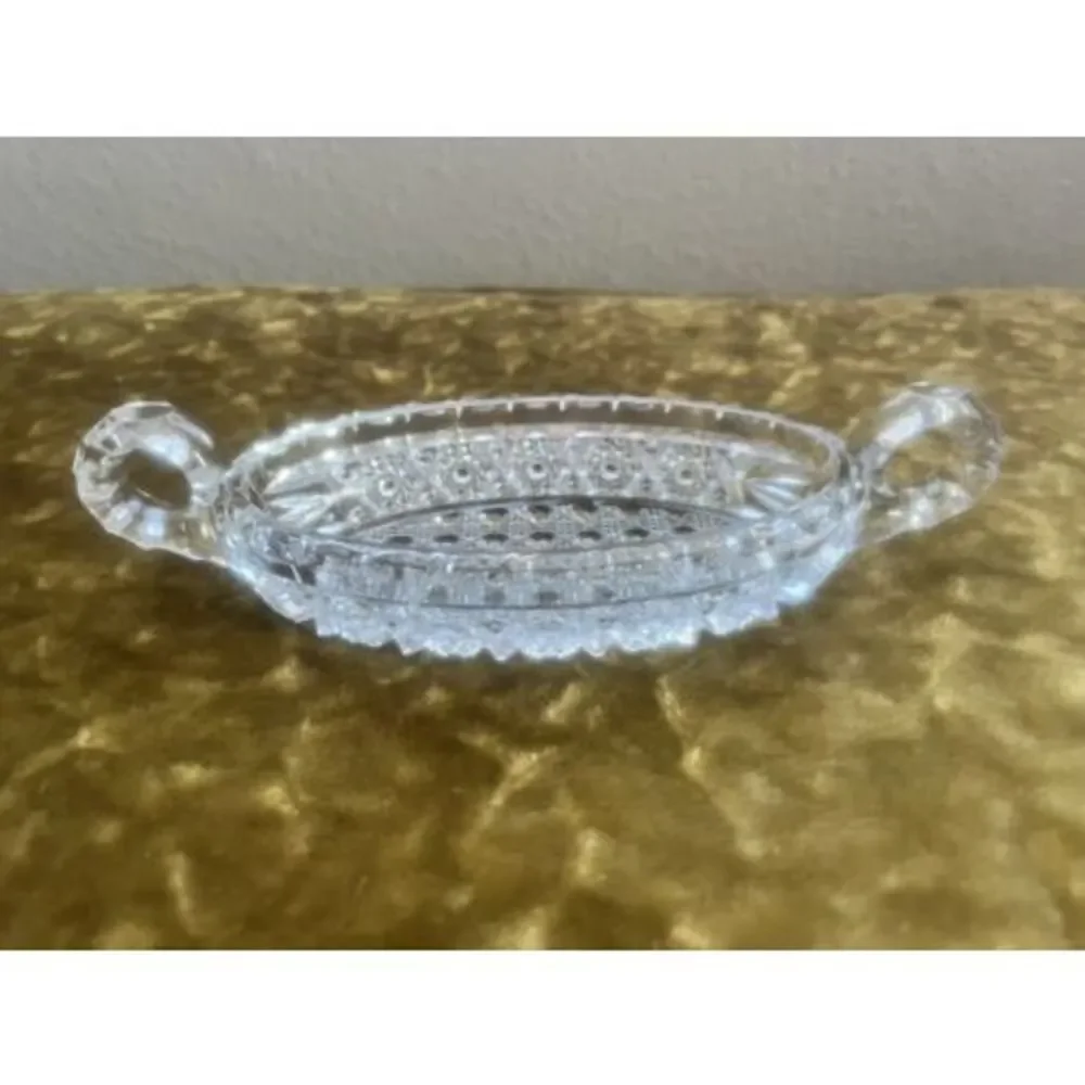 Imperial Glass NuCut Line #495 Crystal Two Handled Nut Dish (7568) Read